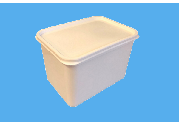 4 LITRE RECTANGULAR WHITE TUB